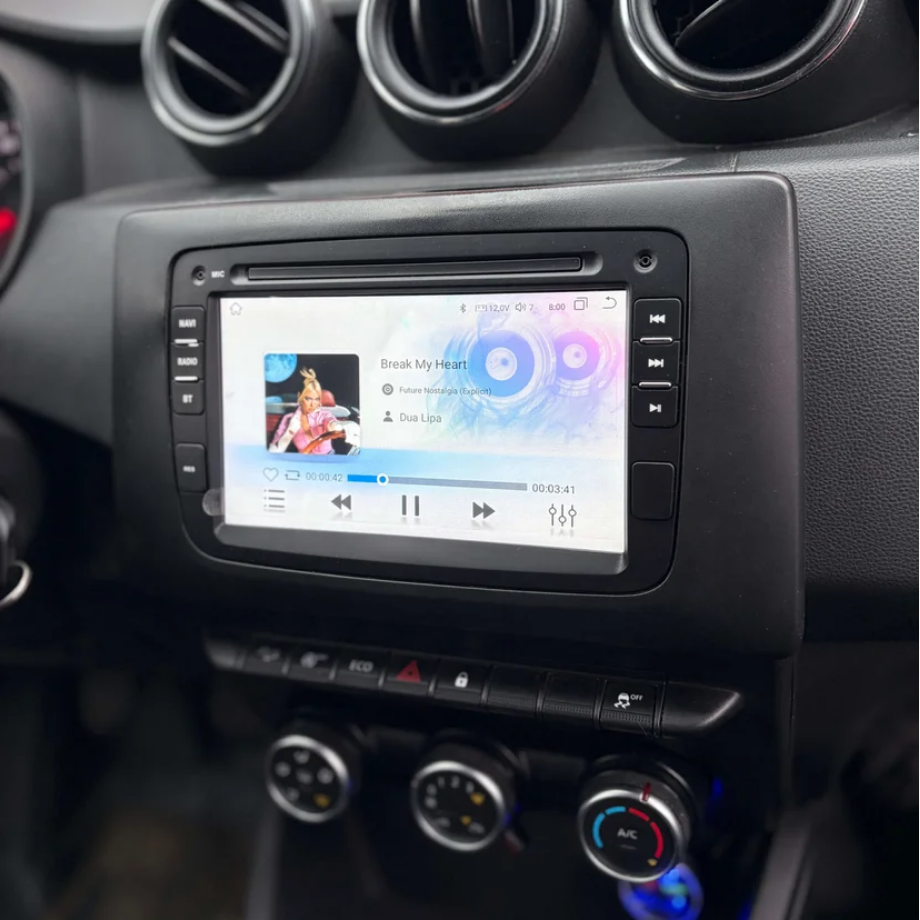 Montáž autorádia do Dacia Duster