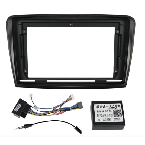 KXSKDSPR101 Rámeček s napájecím kabelem pro 10,1" autorádio do Škoda Superb 2 CHR1491